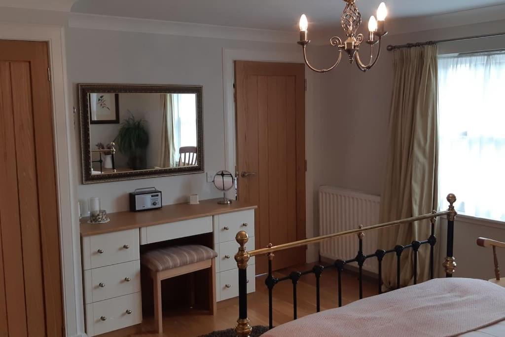 Pinewood Cotage - Country Walks And Relaxation Villa Blairgowrie and Rattray Exteriör bild